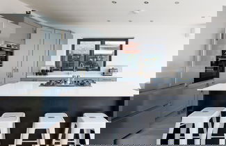 Photo 3 - Designer Seaside Escape King Beds Scenic View