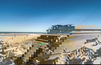 Foto 1 - Moonlight by Avantstay Modern Home w/ Views & Direct Access to Rockaway Beach