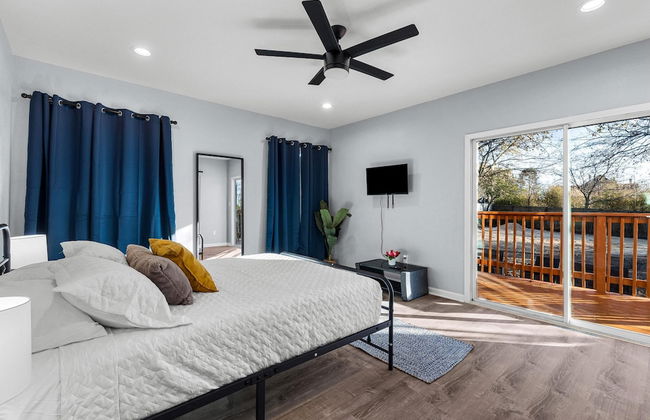 Inviting 4BR 2 5BA Downtown Home With Ample Space - Foto 12
