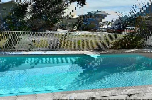 Photo 10 - Redfish Retreat - South End Pool Home