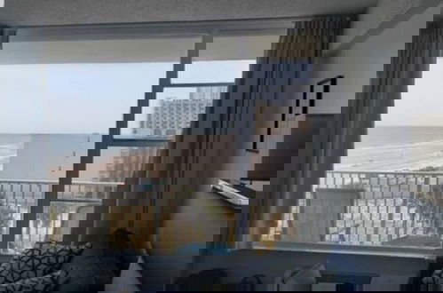 Foto 7 - 611 3 Beds Luxury Oceanfront Studio