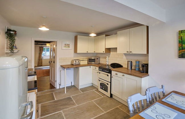 Host Stay Willow Cottage - Photo 10