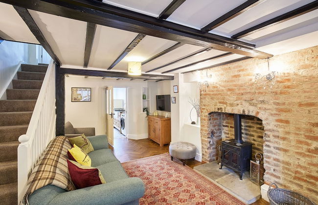 Host Stay Willow Cottage - Photo 2