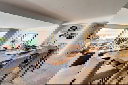 Foto 38 - Modern Seaside Apartment w Incredible Views Lillamton