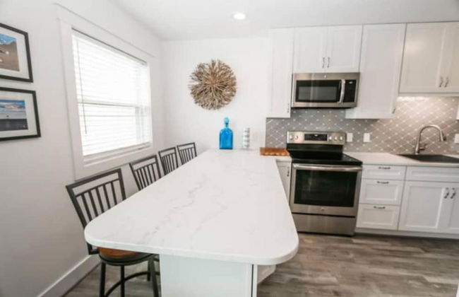 Calming Waves - 2 1 Condo 1 Block From Beach - Foto 2