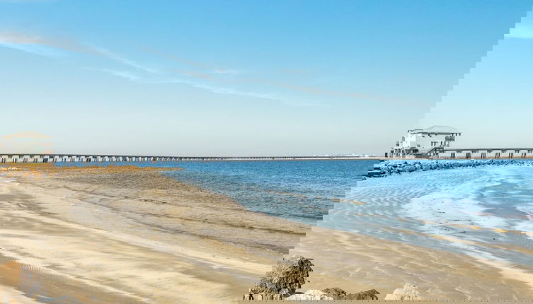 Foto 1 - Gulf Adventures and Beachfront Relaxation Awaits
