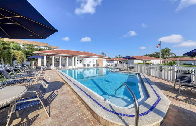 Beach Bliss 2BR Tropical Retreat Heated Pool - Foto 21