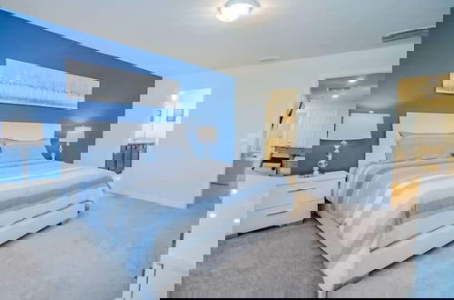 Foto 5 - 4606 TD - 5BR Townhome Marvel: Private Pool