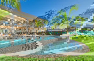 Photo 2 - Luxury Villa With Heated Pool Jacuzzi Full Staff