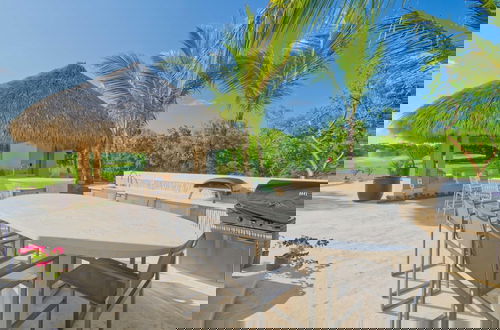 Photo 4 - Luxury Villa With Heated Pool Jacuzzi Full Staff