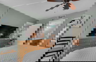 Photo 3 - Beachcrest
