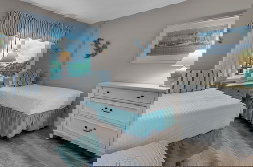 Photo 2 - Beachcrest