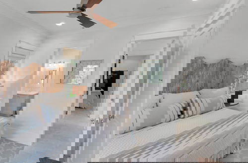 Foto 6 - Stunning Luxury Beach Home: Gulf Views, Large Private Pool, Free Beach Setup!
