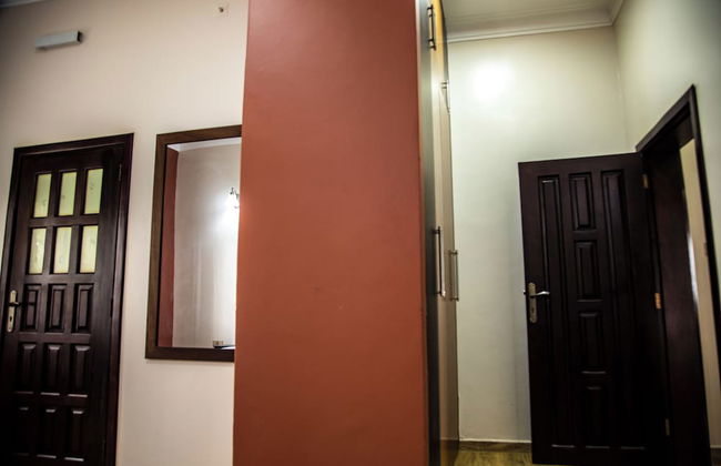 Malachite Apartments - Photo 3