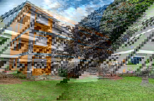 Photo 19 - Malachite Apartments