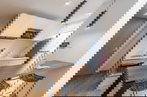 Photo 13 - w Splendid Loft in Santa Ana