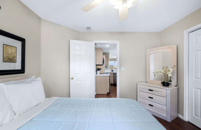 Family Lakefront Oasis Picture Perfect Retreat! - Foto 9