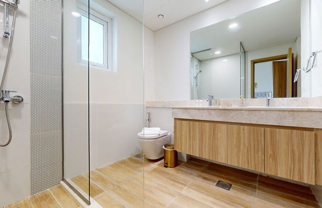 Primestay -3br Villa With Private Garden - Photo 15