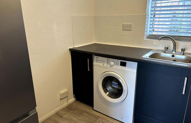 Essex 2 Bed Flat Near Station With Free Parking - Foto 33