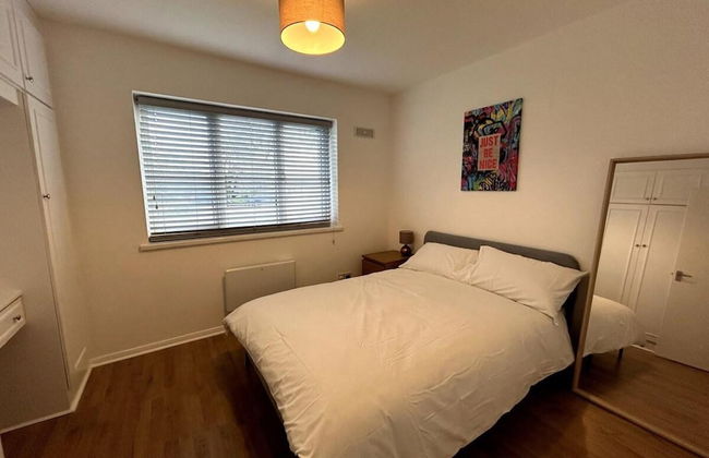 Essex 2 Bed Flat Near Station With Free Parking - Foto 9