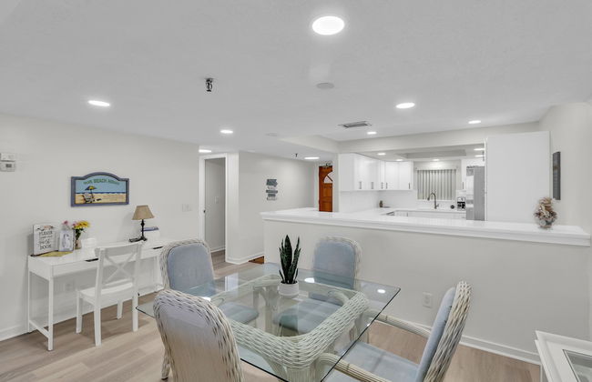 Magnificent Gulf Front Condo Located Directly On The Ocean! 2 Bedroom Condo by Redawning - Foto 26