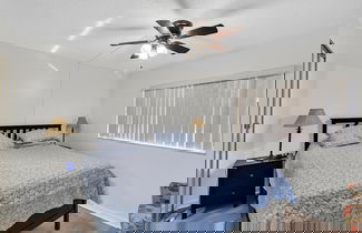 Foto 3 - Magnificent Gulf Front Condo Located Directly On The Ocean! 2 Bedroom Condo by Redawning