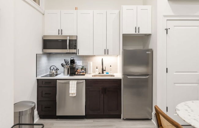 Sosuite 1BR Apt w W/d, Desk Alcove - Foto 43