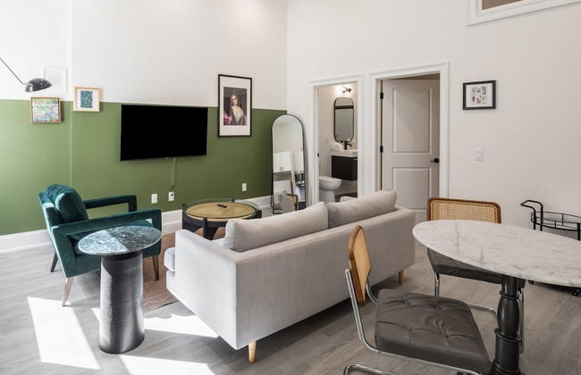 Sosuite 1BR Apt w W/d, Desk Alcove - Foto 28