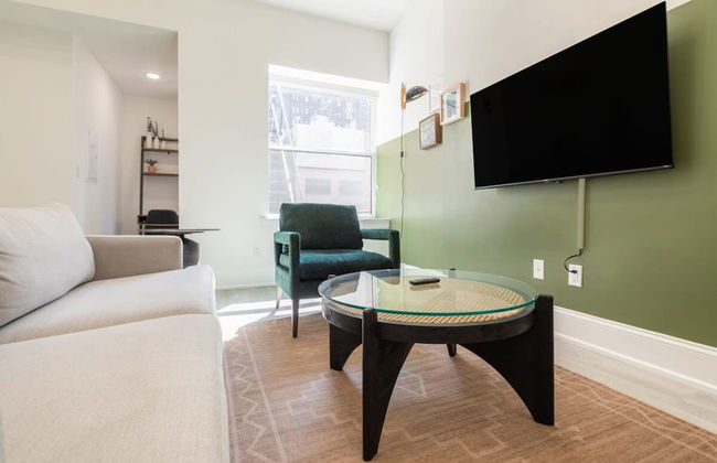 Sosuite 1BR Apt w W/d, Desk Alcove - Foto 29