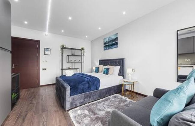 Stylish King Size Bed Studio Near Central London - Foto 9