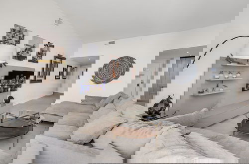 Photo 26 - Luxury Penthouse! 4 BDR With Resort Amenities