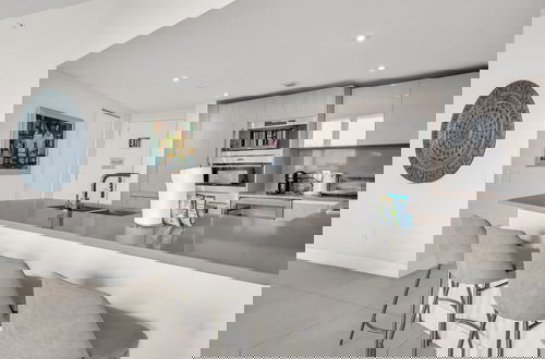Photo 24 - Luxury Penthouse! 4 BDR With Resort Amenities