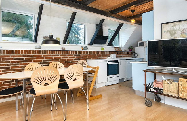 8 Person Holiday Home in Orsted - Foto 10