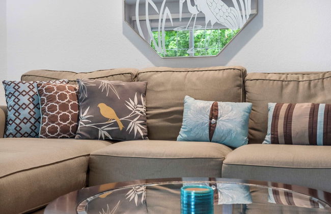 Lake Hideaway Waterfront Condo w/ Resort Perks! - Foto 14