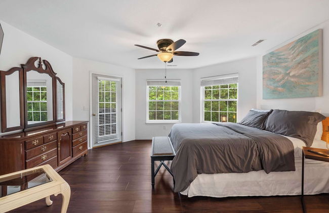 Lake Hideaway Waterfront Condo w/ Resort Perks! - Foto 3