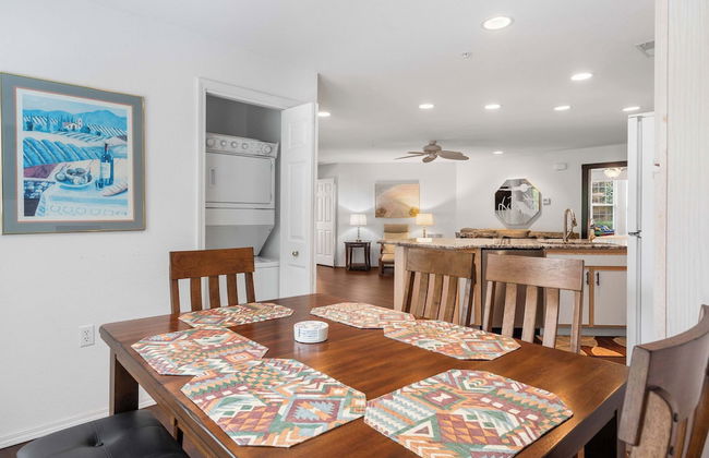 Lake Hideaway Waterfront Condo w/ Resort Perks! - Foto 23