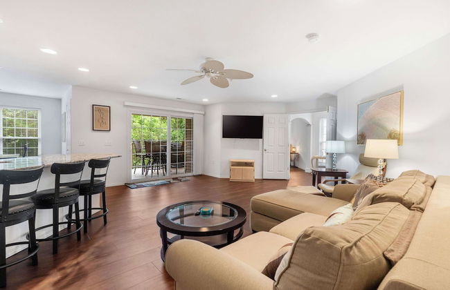 Lake Hideaway Waterfront Condo w/ Resort Perks! - Photo 15