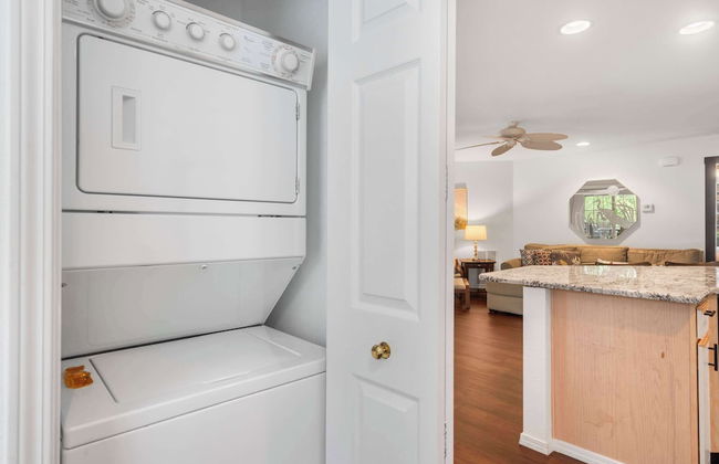 Lake Hideaway Waterfront Condo w/ Resort Perks! - Foto 26