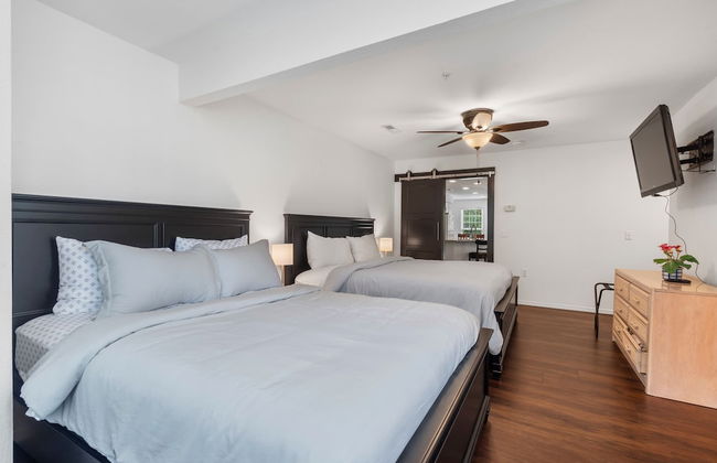 Lake Hideaway Waterfront Condo w/ Resort Perks! - Foto 7