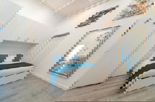 Foto 10 - Modern Apartment in Via Carloni by Wonderful Italy