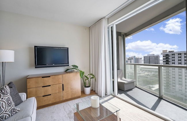 1201 W S 1 Bedroom Condo by RedAwning - Foto 1