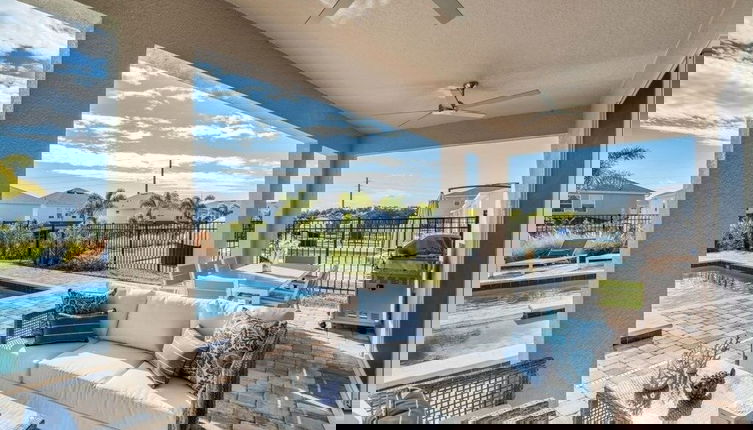 Foto 1 - 10 Bed Home Movie Theater Room, Pool, Spa Games 10 Bedroom Villa by RedAwning