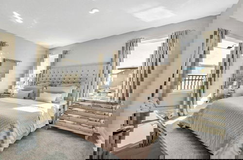 Foto 6 - 10 Bed Home Movie Theater Room, Pool, Spa Games 10 Bedroom Villa by RedAwning