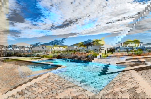 Foto 50 - 10 Bed Home Movie Theater Room, Pool, Spa Games 10 Bedroom Villa by RedAwning