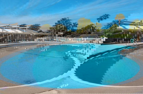 Foto 17 - 2br/2ba ~ Sleeps 6 ~ Public Beach Access!