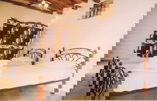 Foto 3 - Trikalioti's Lush Estate Apt Afrodity