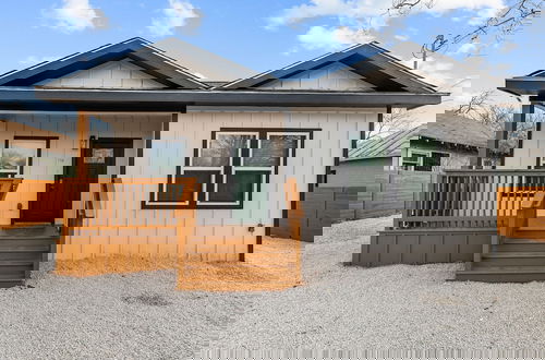 Photo 1 - Charming Walkable 4 Br/2.5 BA Near Dtown Riverwalk