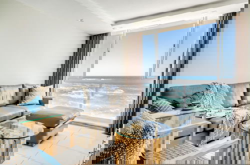 Foto 17 - Clifton Apartment w Direct Beach Access Marella