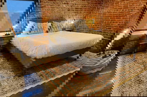 Foto 1 - Luxury 2 Bedroom apt With Exposed Brick Downtown