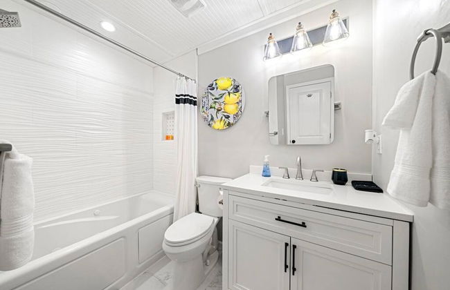Serene 3BR Home in Historic Downtown Norcross - Photo 18
